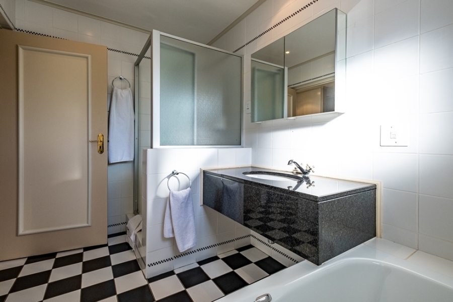 To Let 3 Bedroom Property for Rent in Fancourt Western Cape